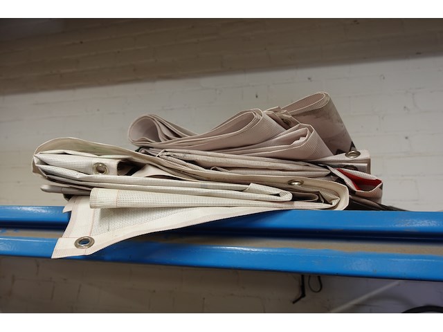 Inhoud rek - afbeelding 8 van  22