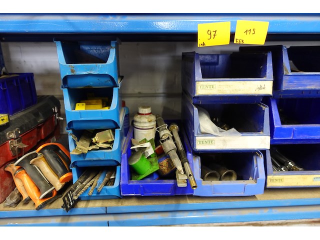 Inhoud rek - afbeelding 18 van  22