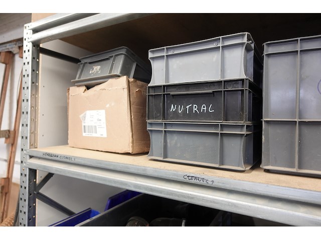 Inhoud rek - afbeelding 8 van  20