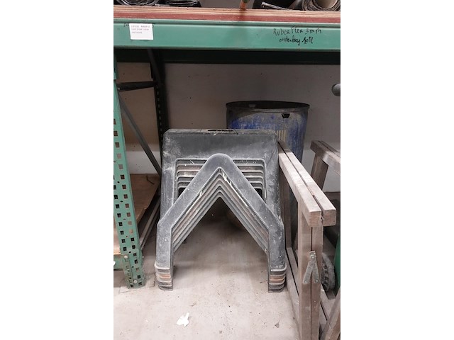 Inhoud rek - afbeelding 4 van  8