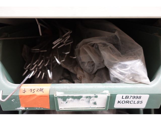 Inhoud rek - afbeelding 16 van  93