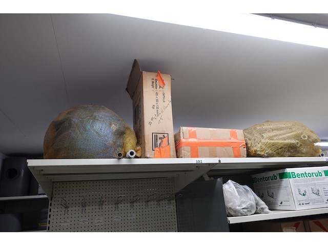 Inhoud rek - afbeelding 12 van  93