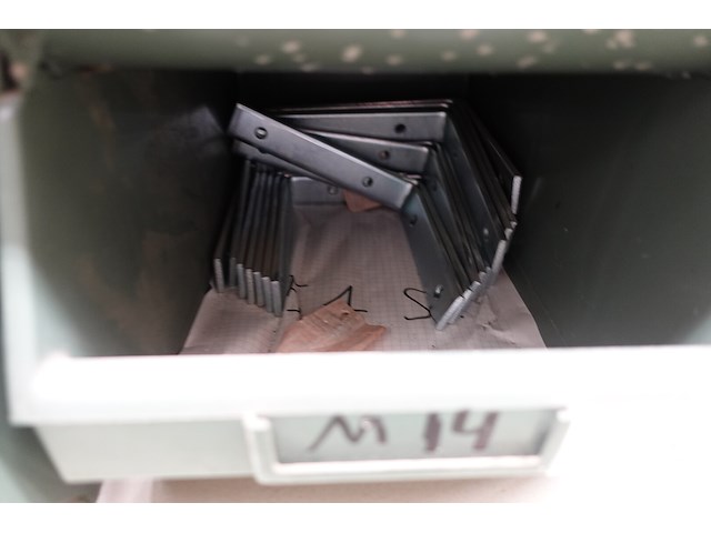 Inhoud rek - afbeelding 29 van  93