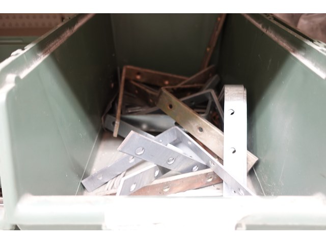 Inhoud rek - afbeelding 39 van  93