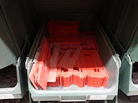 Inhoud rek - afbeelding 48 van  93