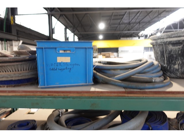 Inhoud rek - afbeelding 4 van  19