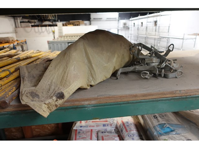 Inhoud rek - afbeelding 14 van  19