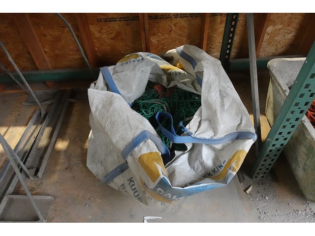 Inhoud rek - afbeelding 18 van  19