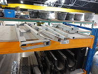 Inhoud rek - afbeelding 2 van  10