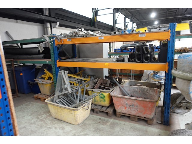 Inhoud rek - afbeelding 1 van  10