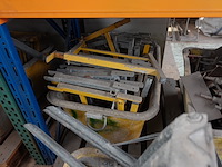 Inhoud rek - afbeelding 7 van  10