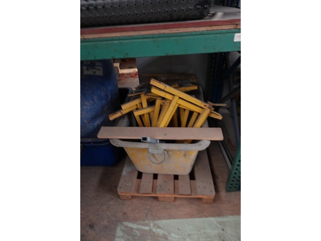 Inhoud rek - afbeelding 8 van  10