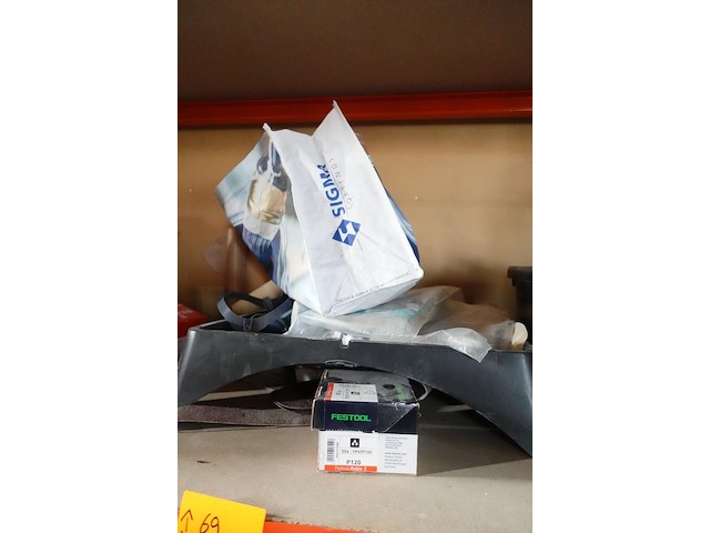 Inhoud rek - afbeelding 4 van  17