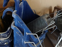 Inhoud rek - afbeelding 16 van  17