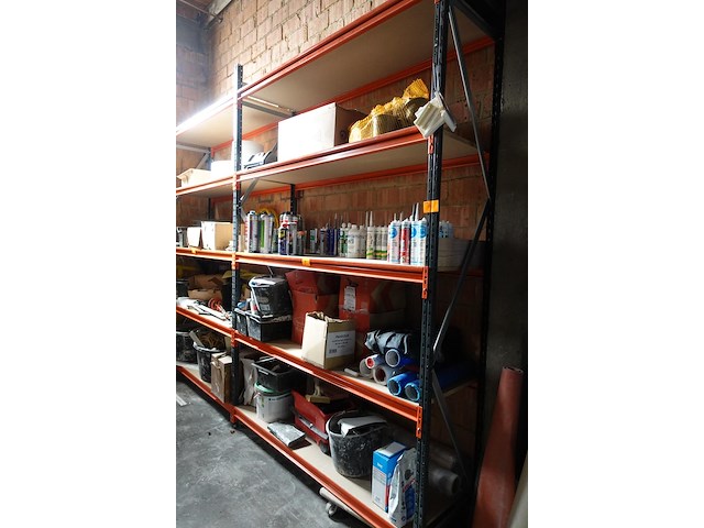 Inhoud rek - afbeelding 1 van  18