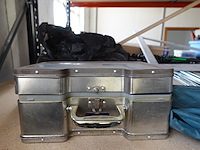 Inhoud rek - afbeelding 2 van  35