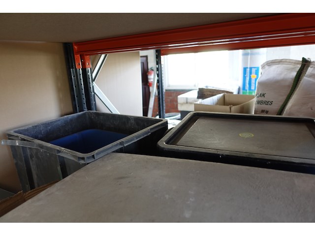 Inhoud rek - afbeelding 22 van  35