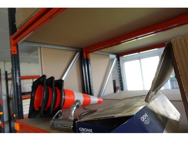 Inhoud rek - afbeelding 28 van  35