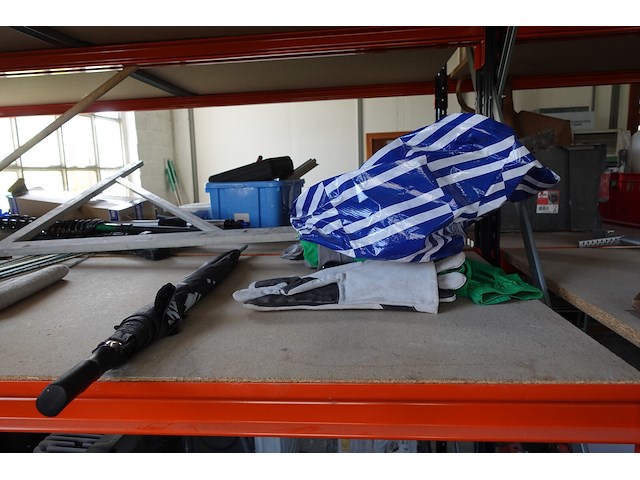 Inhoud rek - afbeelding 34 van  35