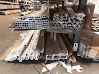 Inhoud rek - afbeelding 5 van  11