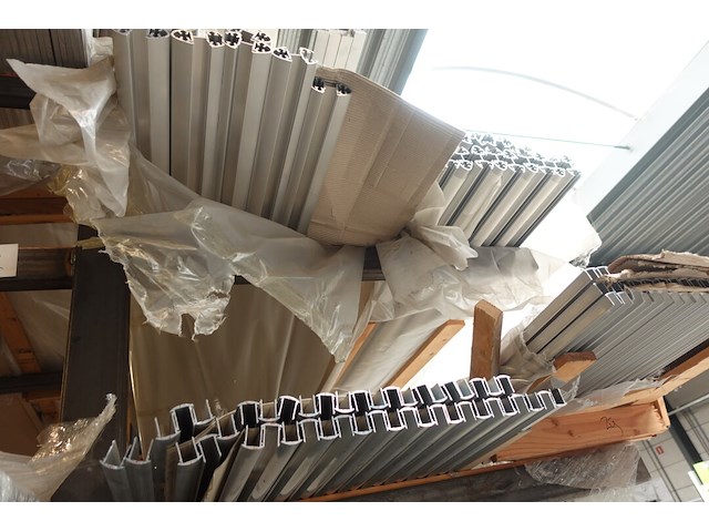 Inhoud rek - afbeelding 11 van  12