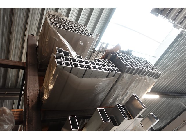 Inhoud rek - afbeelding 5 van  10