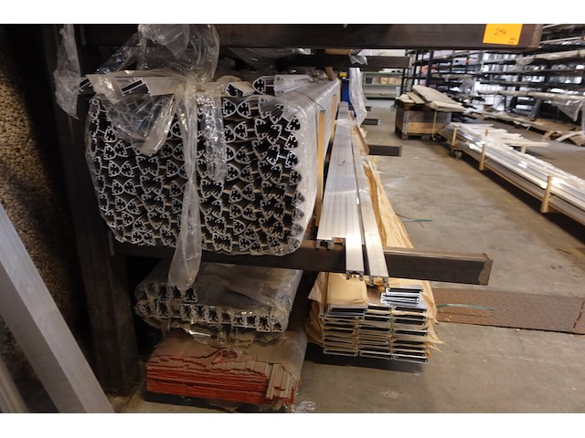 Inhoud rek - afbeelding 3 van  6