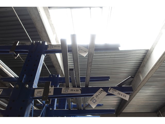 Inhoud rek - afbeelding 4 van  8