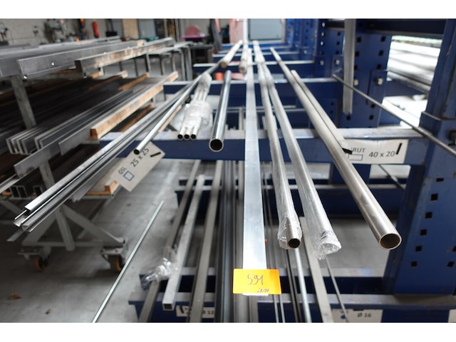 Inhoud rek - afbeelding 6 van  8