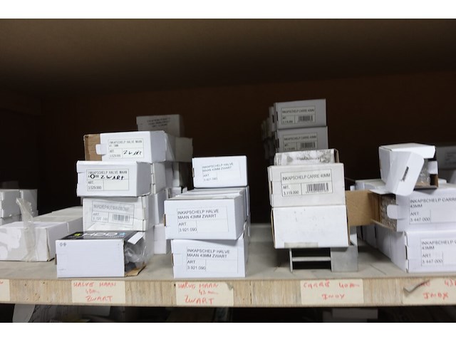 Inhoud rek - afbeelding 11 van  16