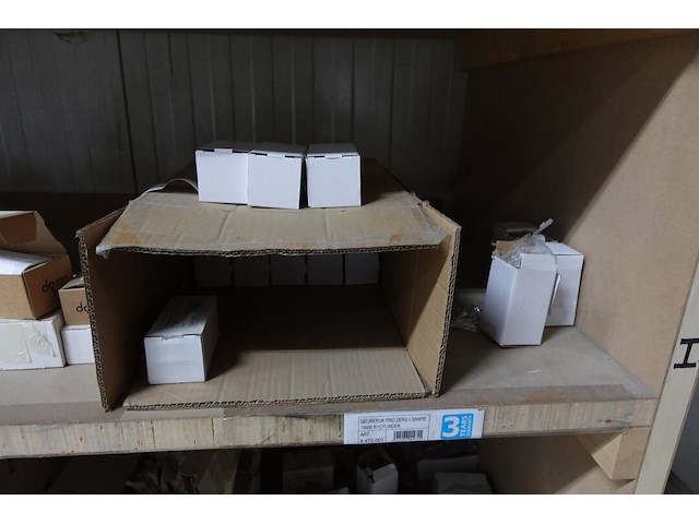 Inhoud rek - afbeelding 4 van  16