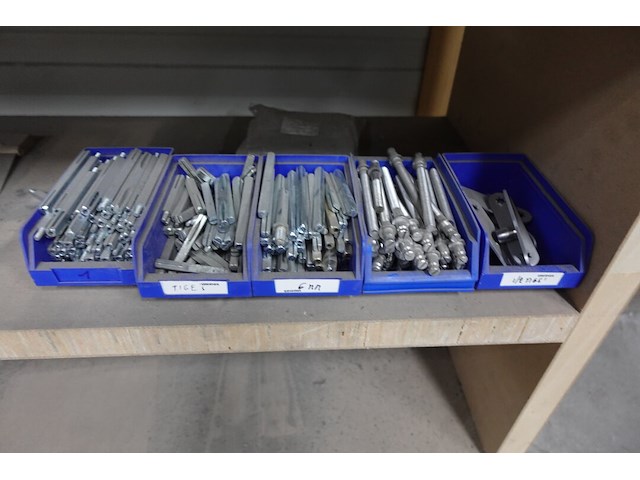 Inhoud rek - afbeelding 12 van  14