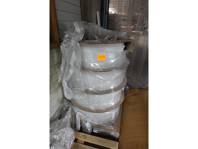 Inhoud rek - afbeelding 13 van  14