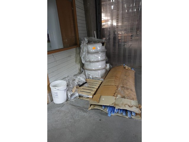 Inhoud rek - afbeelding 14 van  14