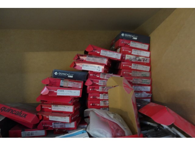 Inhoud rek - afbeelding 11 van  17