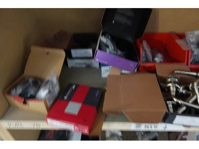 Inhoud rek - afbeelding 13 van  17