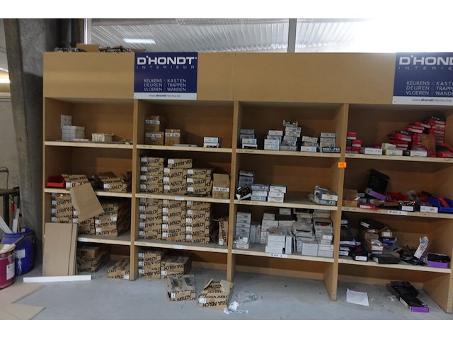 Inhoud rek - afbeelding 2 van  17