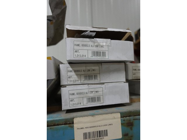 Inhoud rek - afbeelding 10 van  13