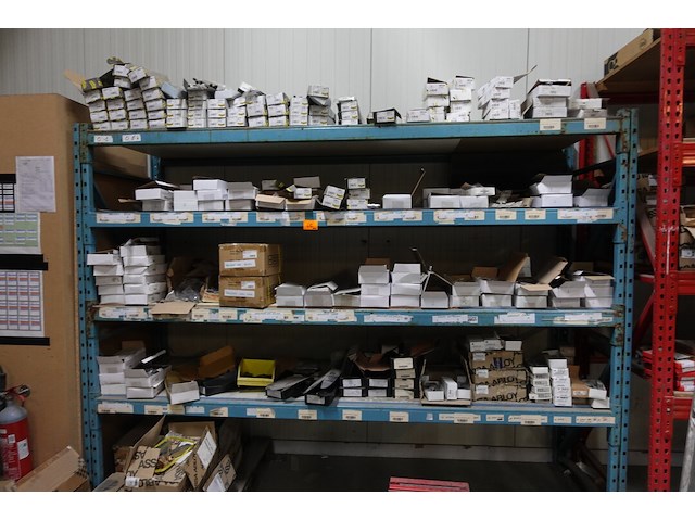 Inhoud rek - afbeelding 1 van  13