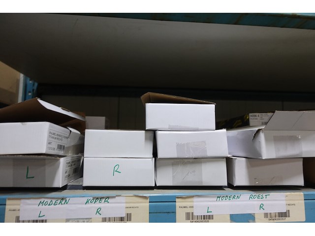 Inhoud rek - afbeelding 3 van  13