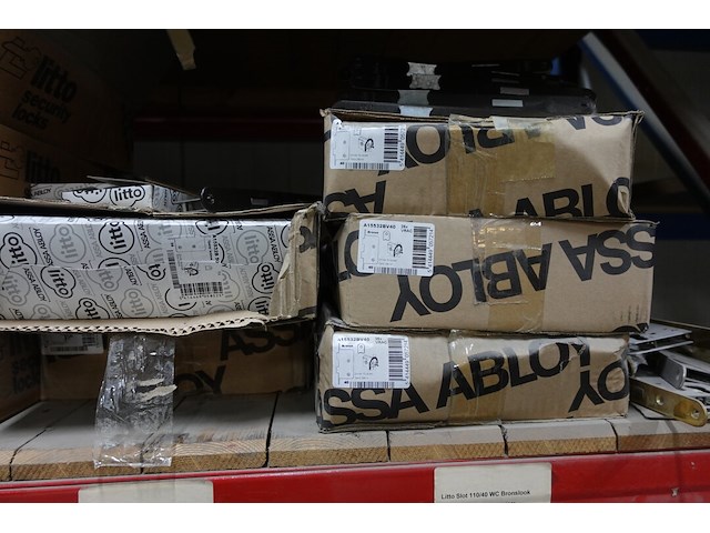 Inhoud rek - afbeelding 7 van  11