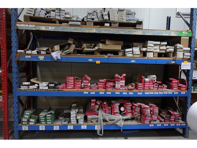 Inhoud rek - afbeelding 1 van  11