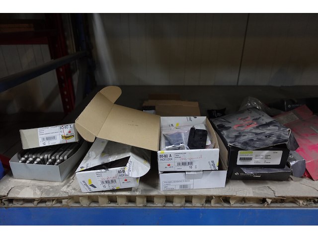 Inhoud rek - afbeelding 3 van  11