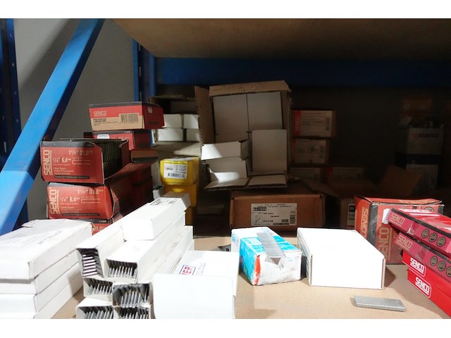 Inhoud rek - afbeelding 12 van  17