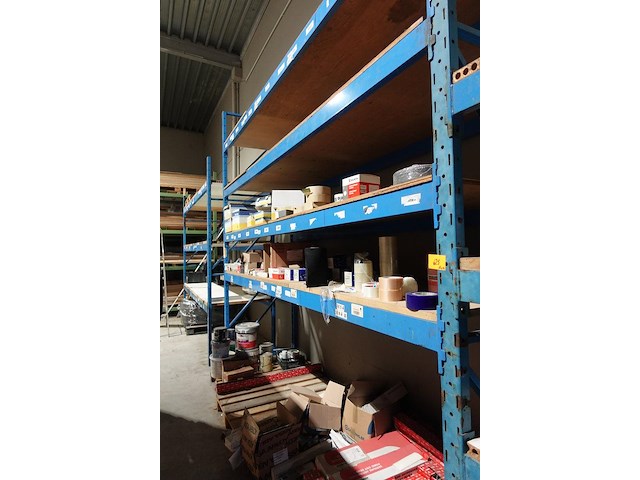 Inhoud rek - afbeelding 1 van  17