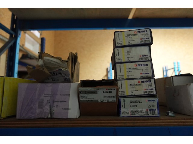 Inhoud rek - afbeelding 11 van  29