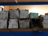 Inhoud rek - afbeelding 12 van  29