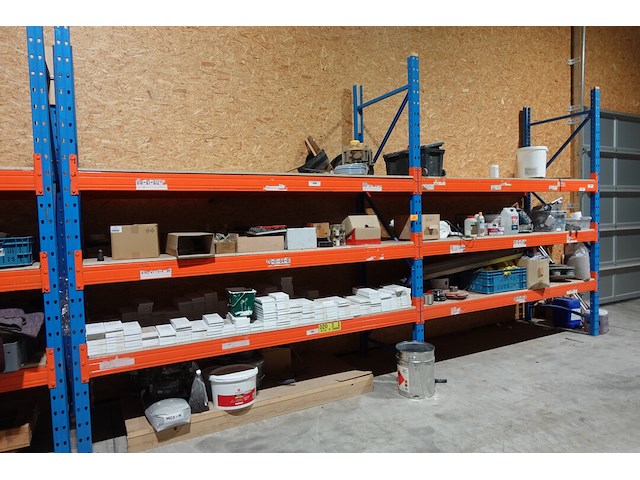 Inhoud rek - afbeelding 1 van  17