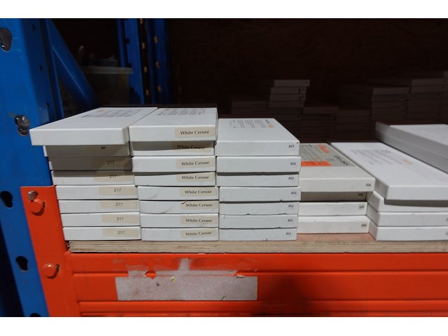 Inhoud rek - afbeelding 4 van  17