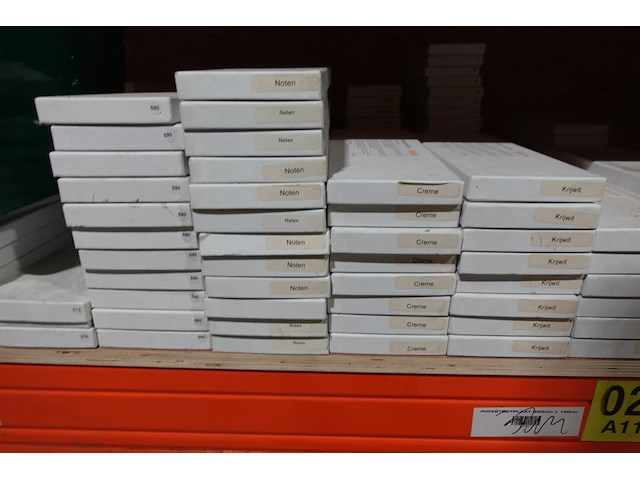 Inhoud rek - afbeelding 5 van  17